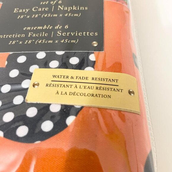 Curious By Cynthia Rowley Halloween Easy Care Tablecloth and Set of 6 Napkins - Picture 16 of 16